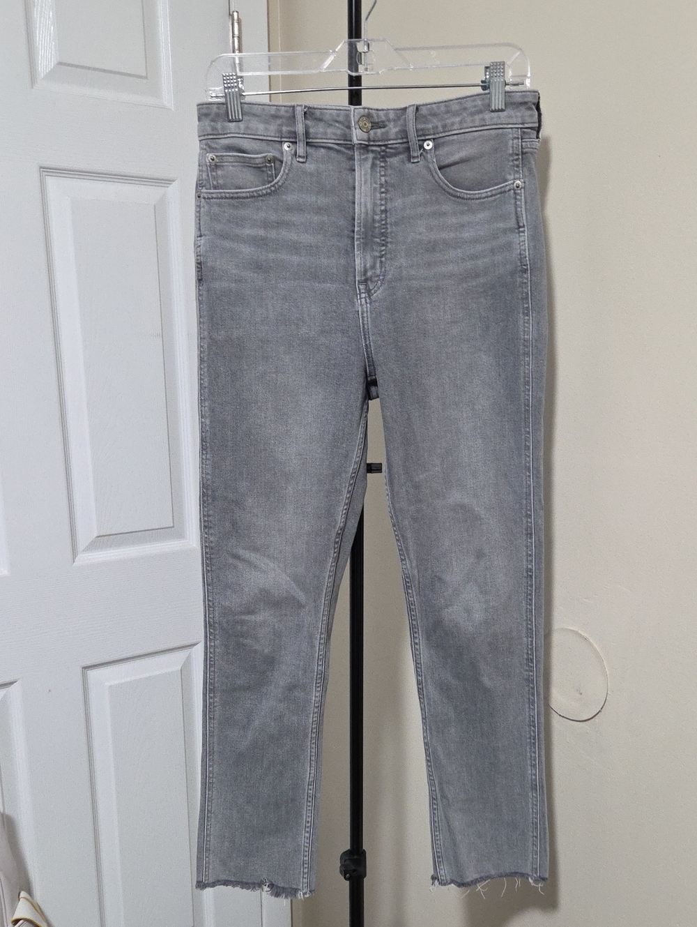 GAP Women's Light Gray Cropped High-Rise Slim Jeans